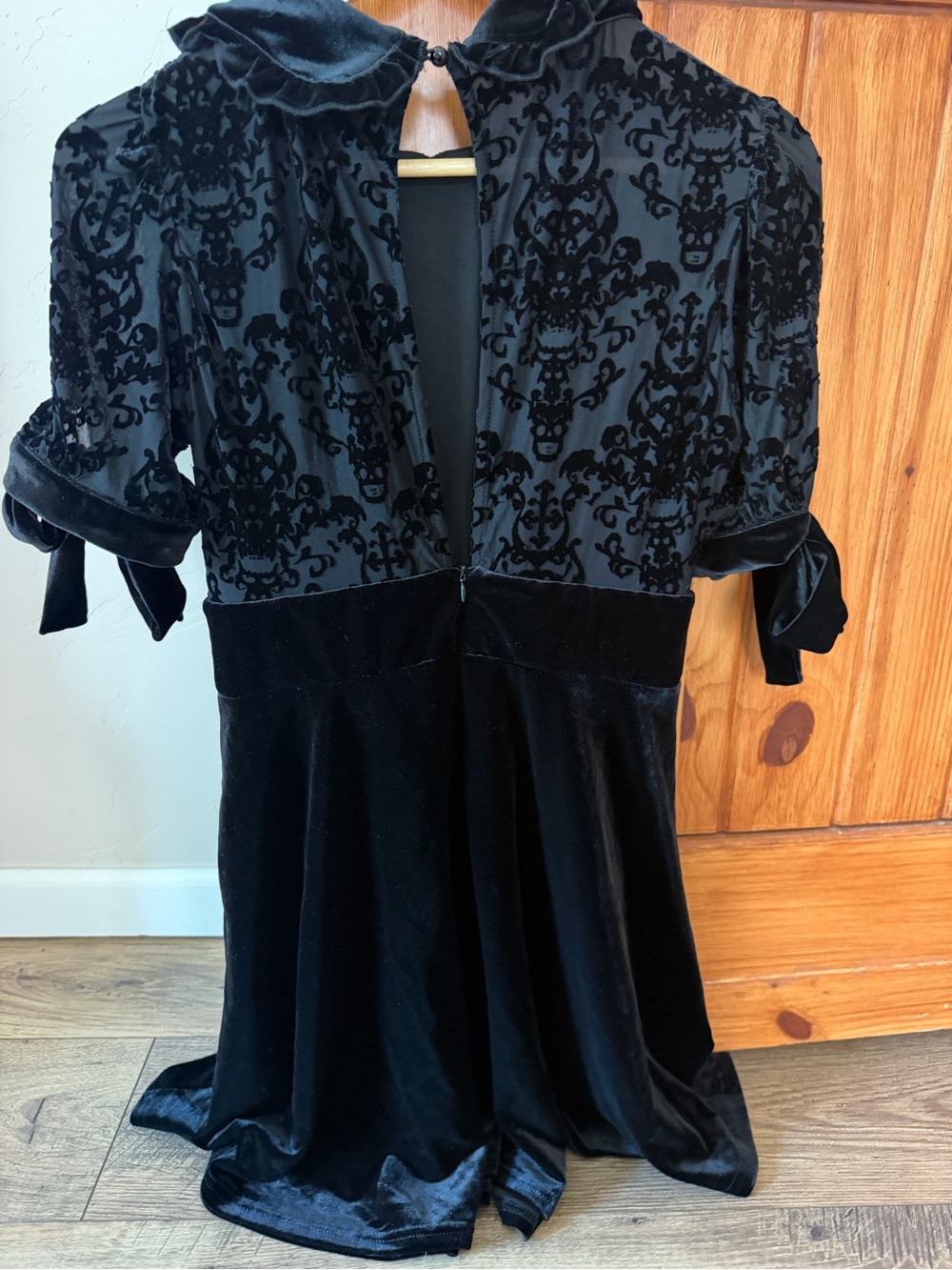 KILLSTAR Black Velvet Damask Skull Pattern Dress - Medium - Gothic Mini - Picture 7 of 9